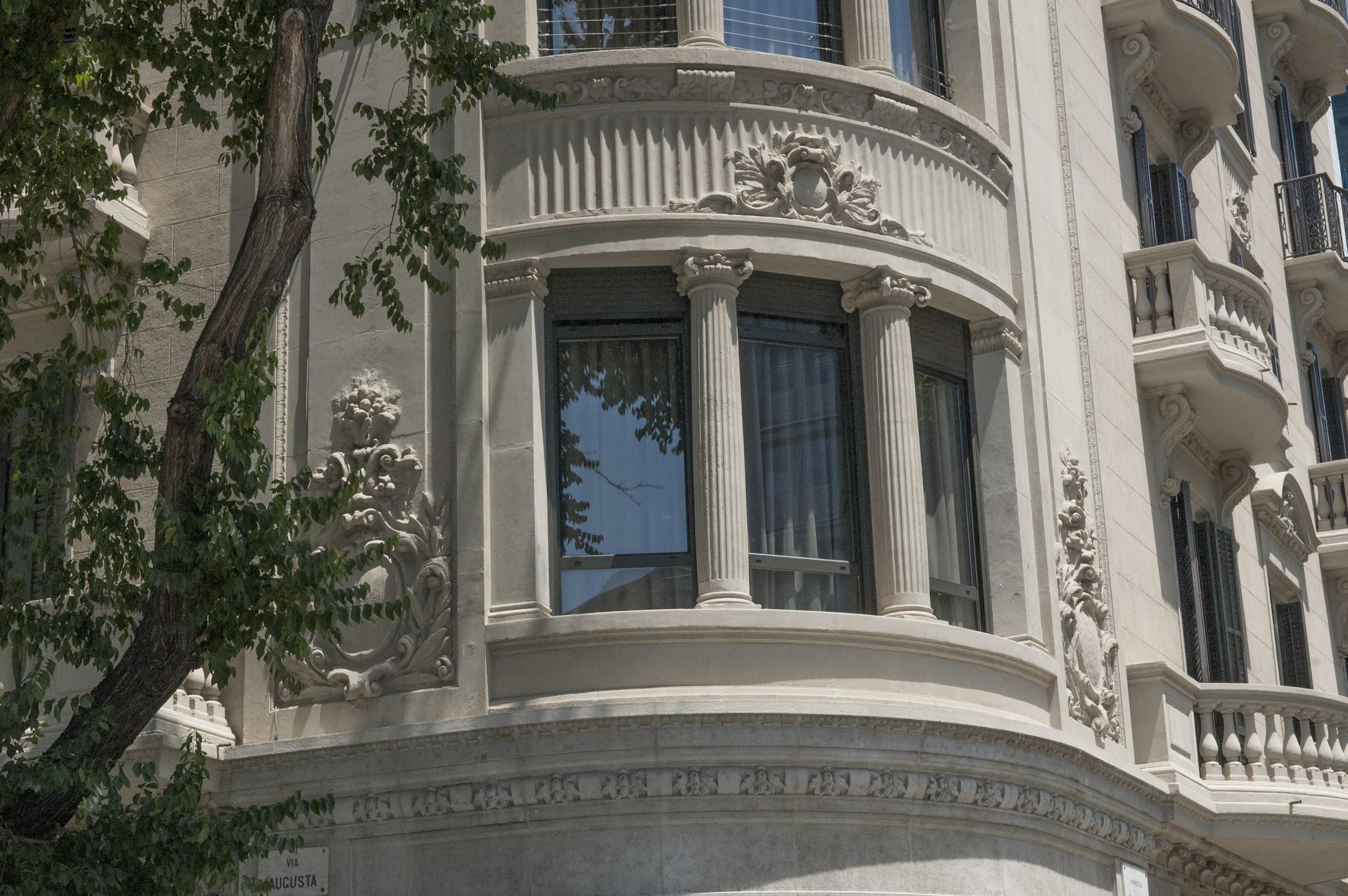 Casagrand Luxury Suites Barcelona Exterior photo