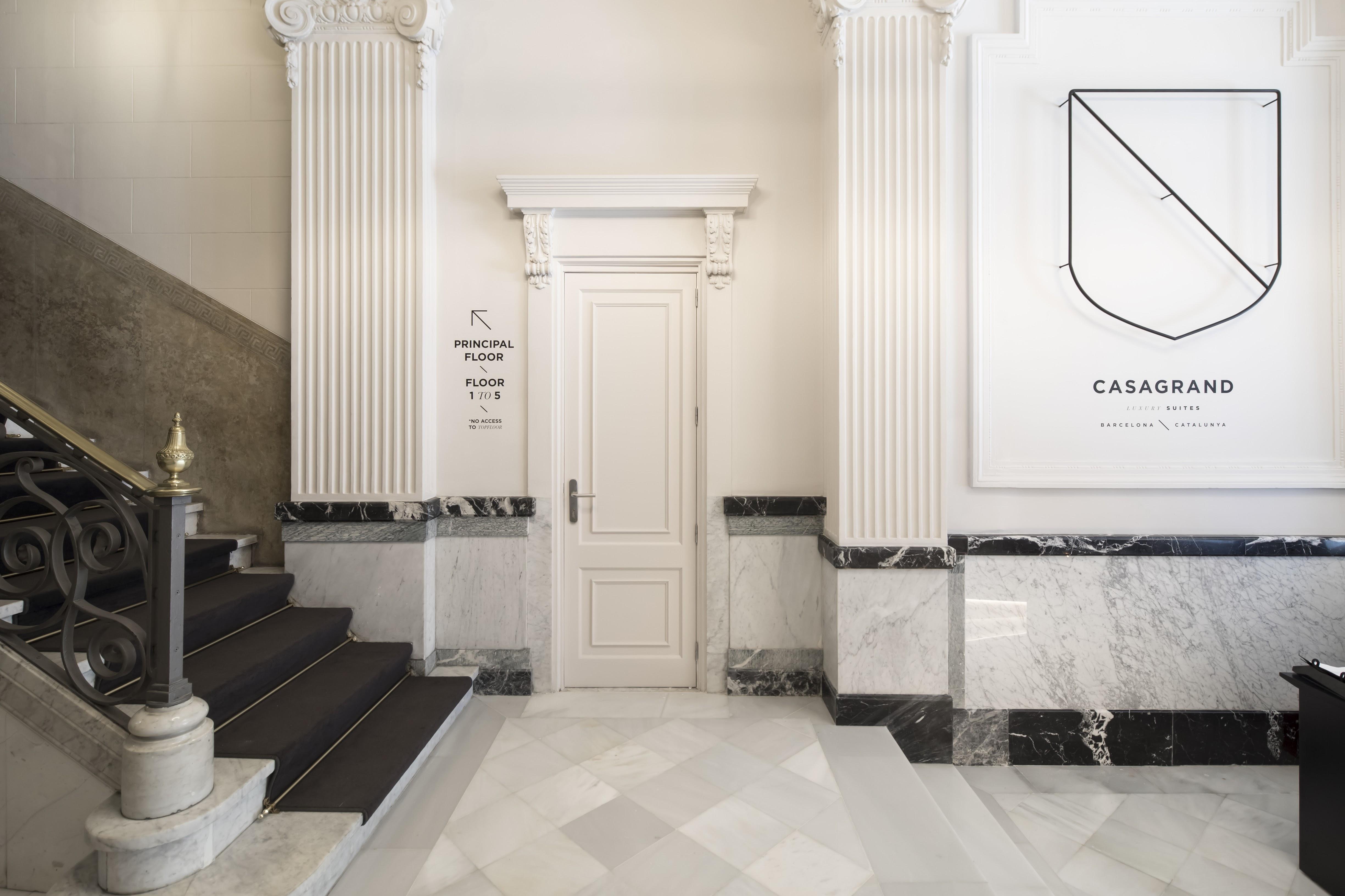 Casagrand Luxury Suites Barcelona Exterior photo