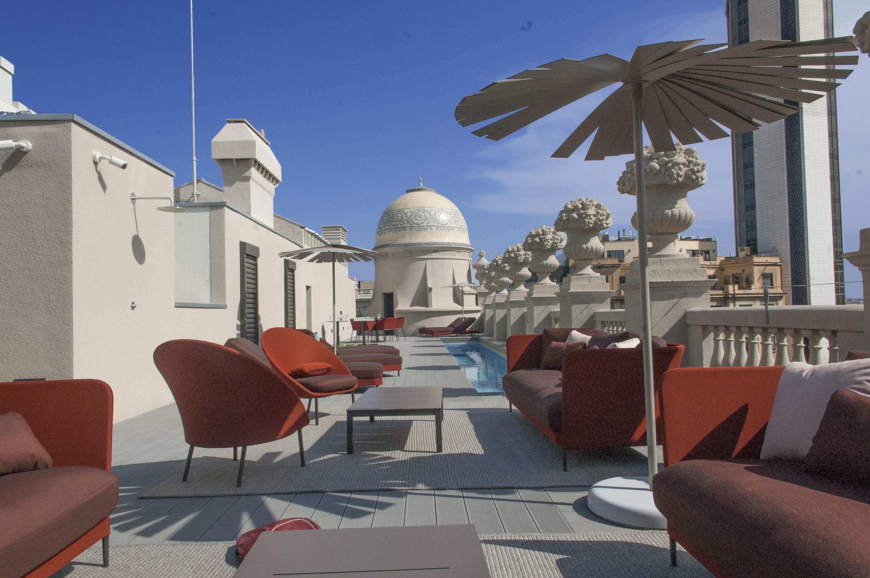 Casagrand Luxury Suites Barcelona Exterior photo